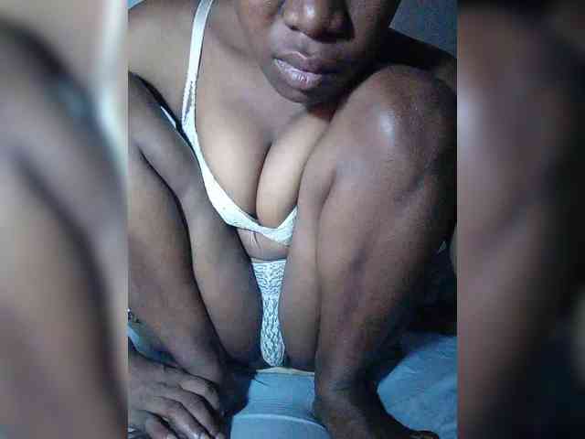Elisa571 webcam