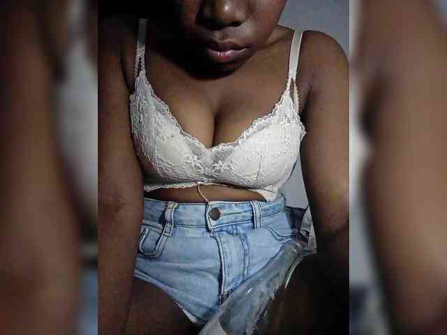 Elisa571 webcam