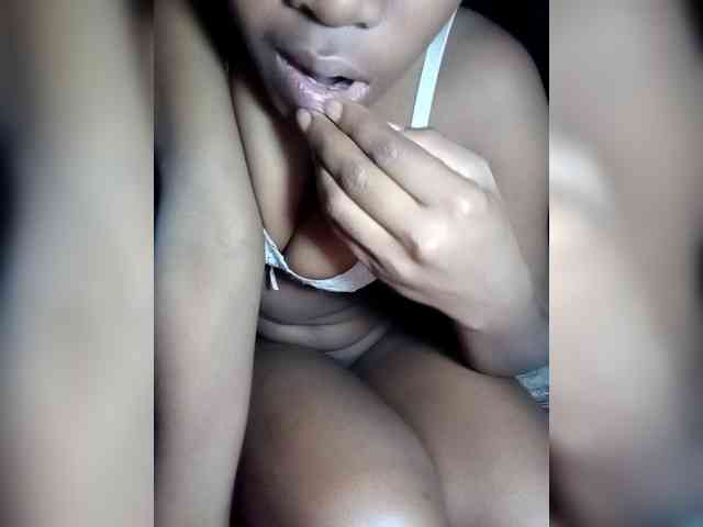 Elisa571 webcam