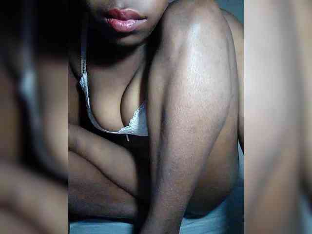 Elisa571 webcam