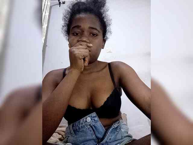 Elisa571 webcam