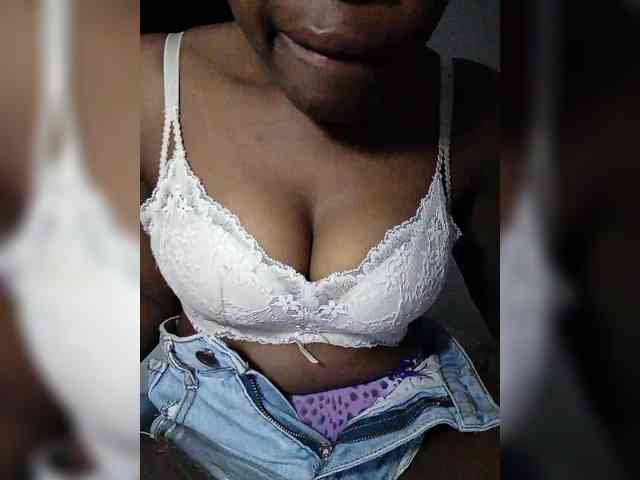 Elisa571 webcam