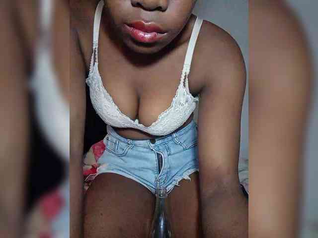 Elisa571 webcam