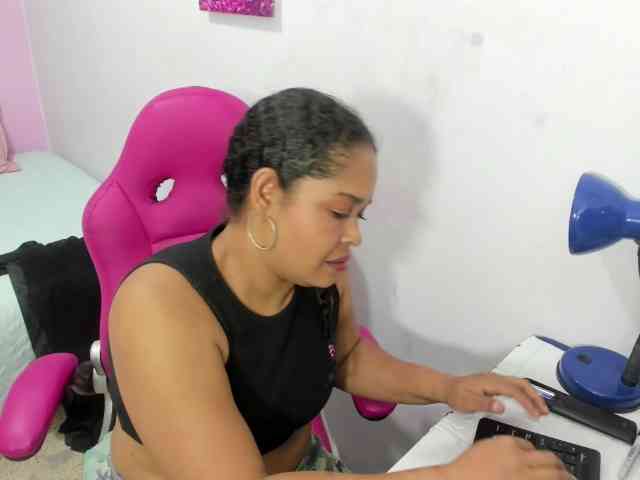SHAROM-ADAMS webcam