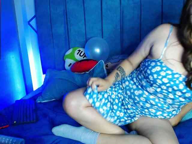 PhamelaHolter webcam
