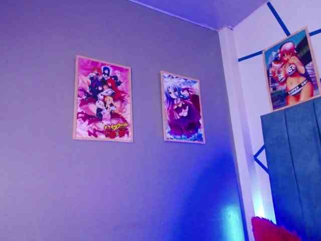 PhamelaHolter webcam