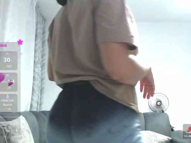 MiaAlana- webcam