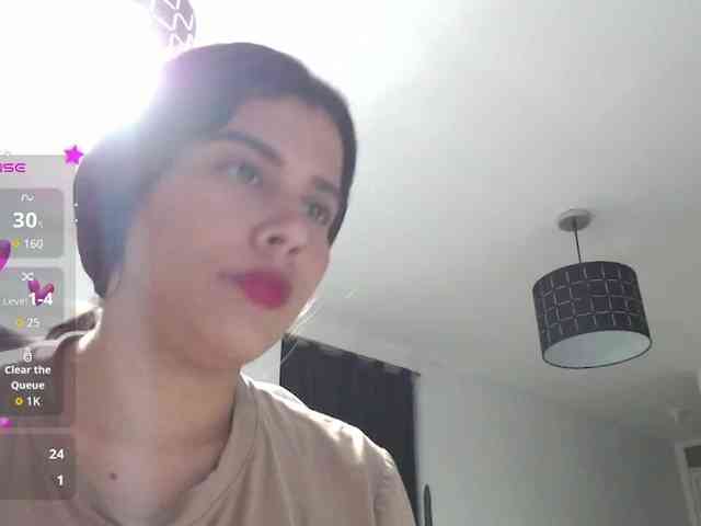 MiaAlana- webcam