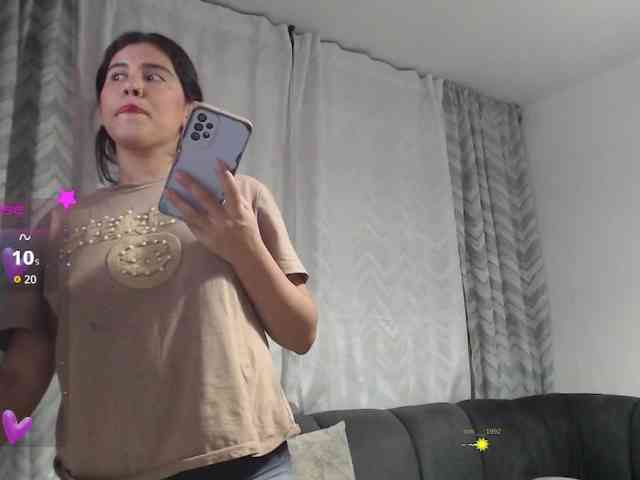 MiaAlana- webcam