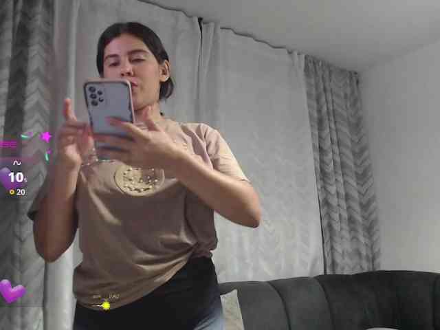 MiaAlana- webcam