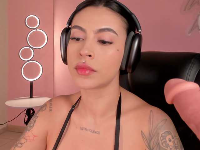 ChristineFord's BongaCams show and profile