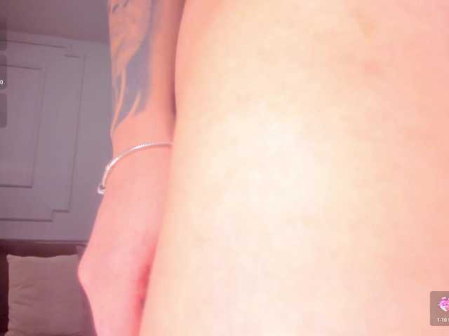 MeganCross's BongaCams show and profile