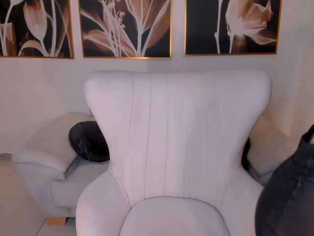 MeganCross's BongaCams show and profile