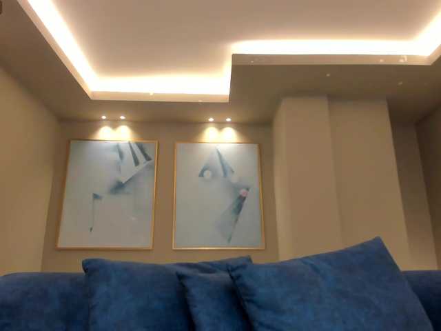 MeganCross's BongaCams show and profile