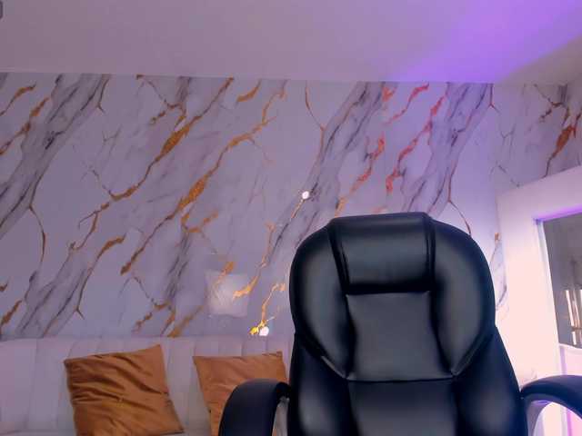 MeganCross's BongaCams show and profile