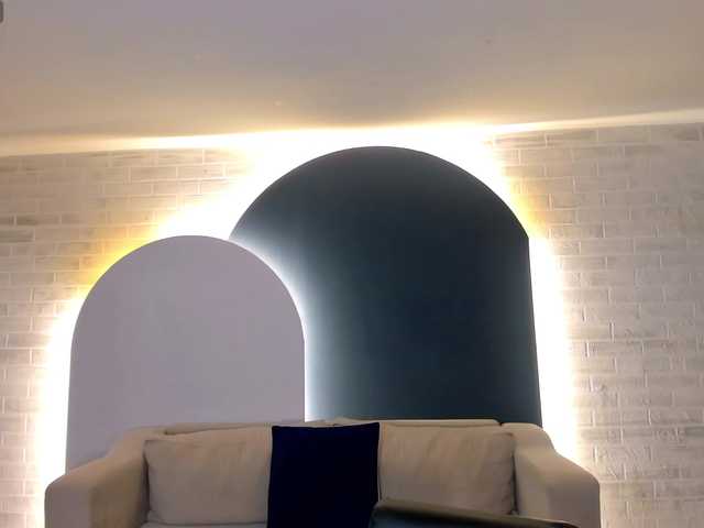 MeganCross's BongaCams show and profile