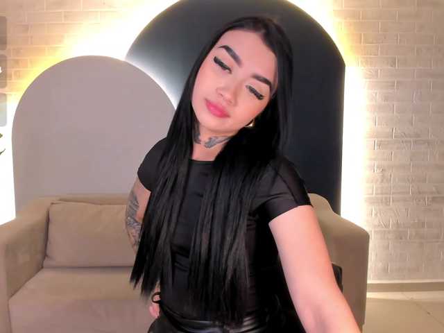 MeganCross's BongaCams show and profile