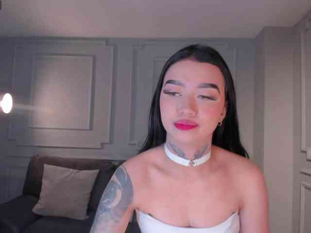 MeganCross webcam