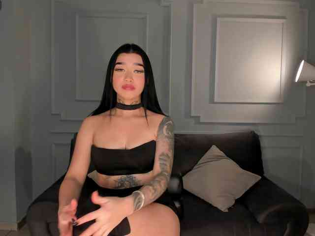 MeganCross webcam
