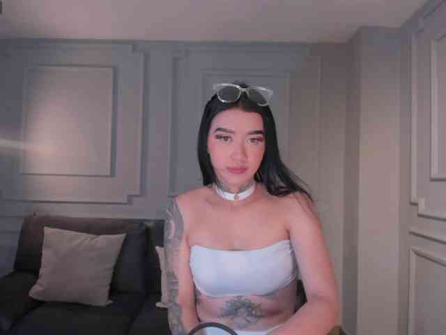 MeganCross webcam