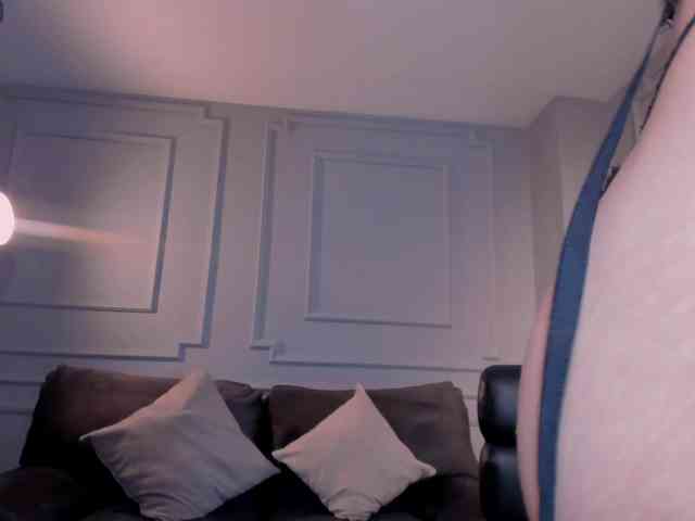 MeganCross webcam