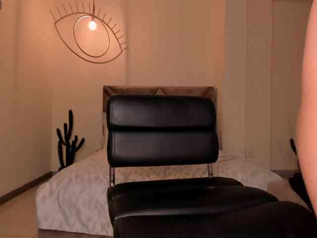 MeganCross MeganCross