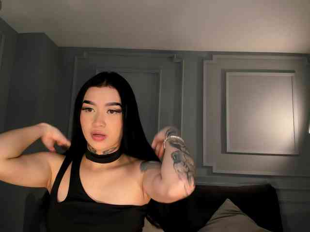 MeganCross webcam