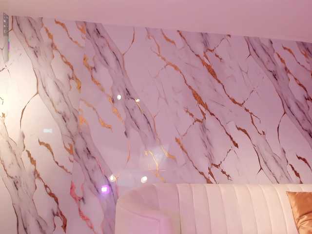 CelesteMoon's BongaCams show and profile