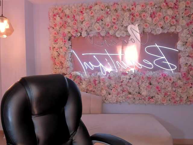 CelesteMoon's BongaCams show and profile