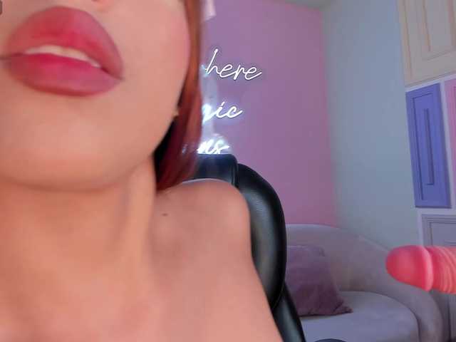 CelesteMoon's BongaCams show and profile