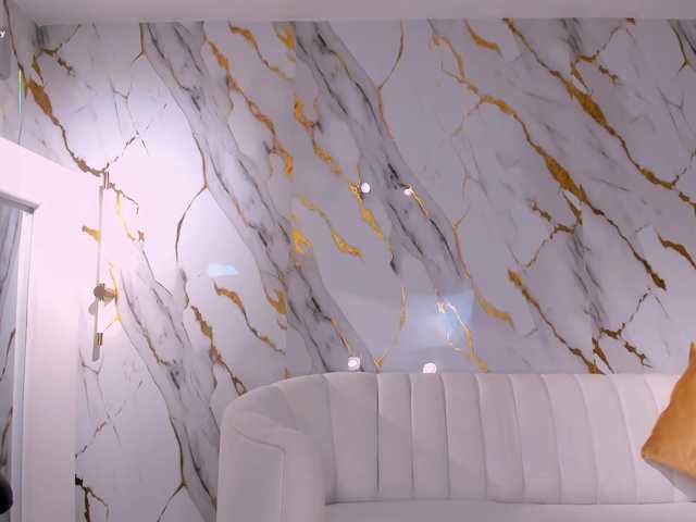 CelesteMoon's BongaCams show and profile