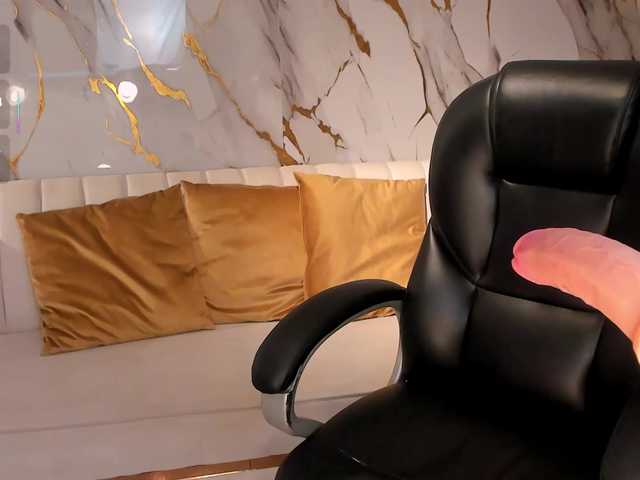 CelesteMoon's BongaCams show and profile