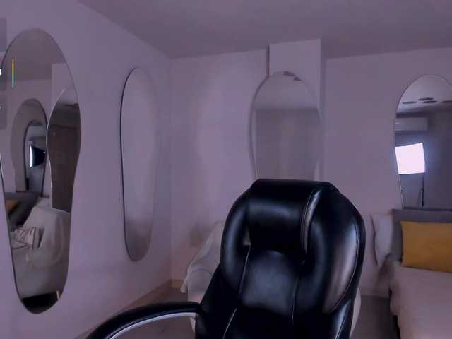 CelesteMoon's BongaCams show and profile