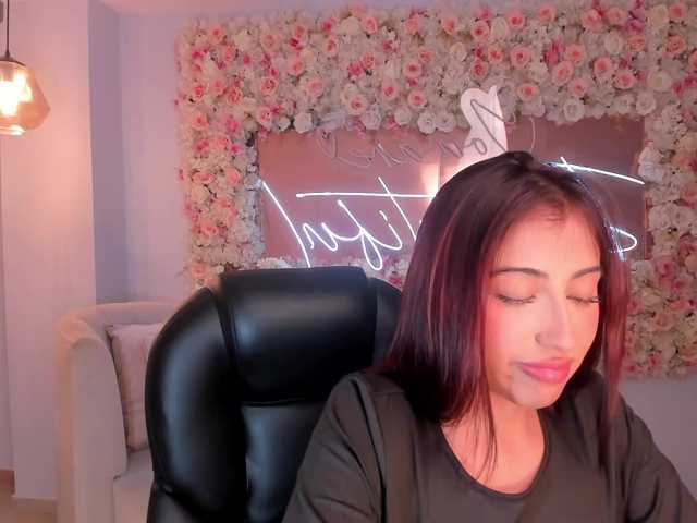 CelesteMoon's BongaCams show and profile