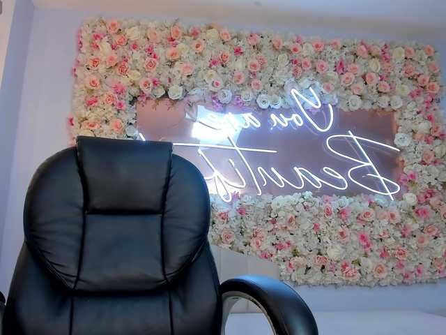 CelesteMoon's BongaCams show and profile