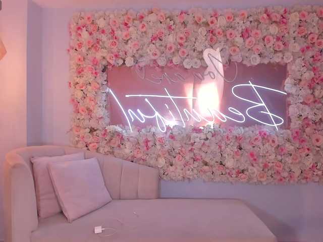 CelesteMoon's BongaCams show and profile