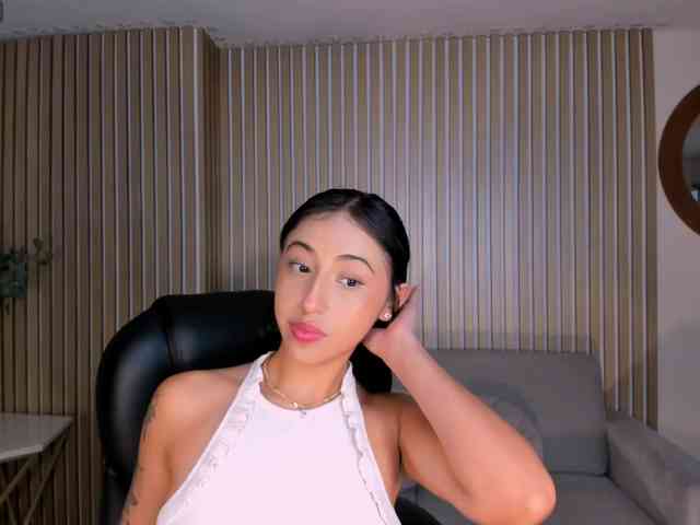 CelesteMoon Live Webcam on BongaCams