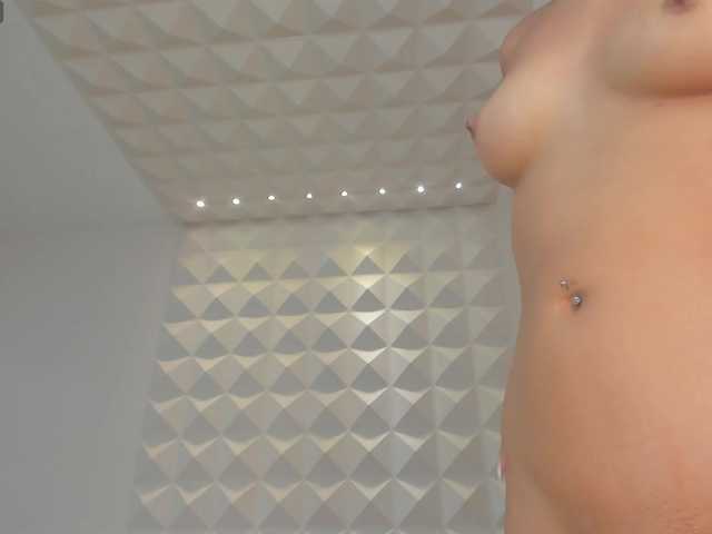  ScarlettBlaze chat room