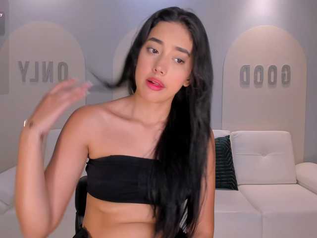 ScarlettBlaze's BongaCams show and profile