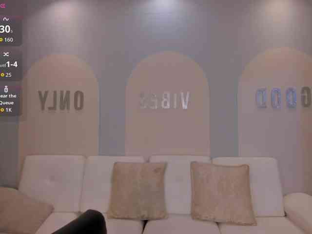 ScarlettBlaze webcam