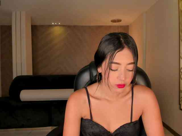 ScarlettBlaze webcam