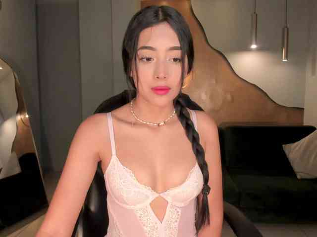 ScarlettBlaze webcam