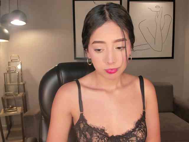 ScarlettBlaze webcam