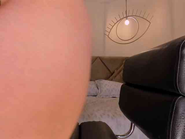 ScarlettBlaze webcam