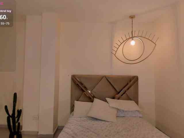 ScarlettBlaze webcam