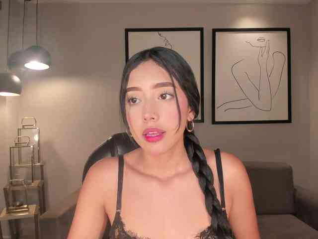 ScarlettBlaze webcam