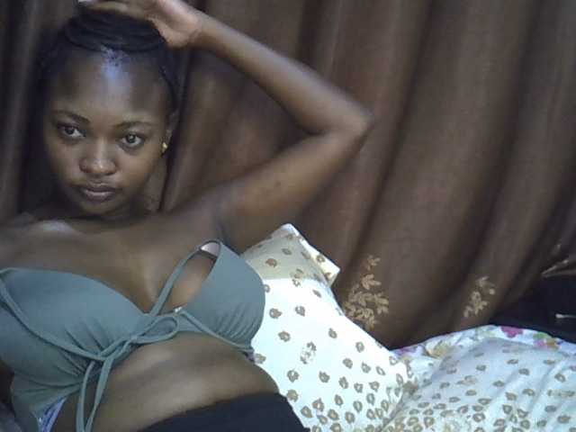 sweet-luna1's BongaCams show and profile