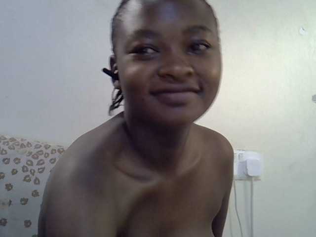 sweet-luna1's BongaCams show and profile