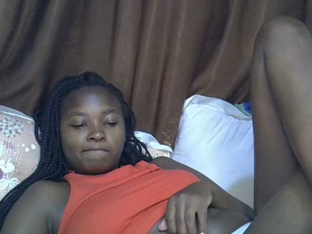 sweet-luna1's BongaCams show and profile