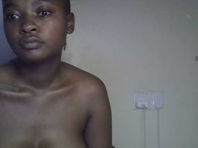 sweet-luna1's BongaCams show and profile